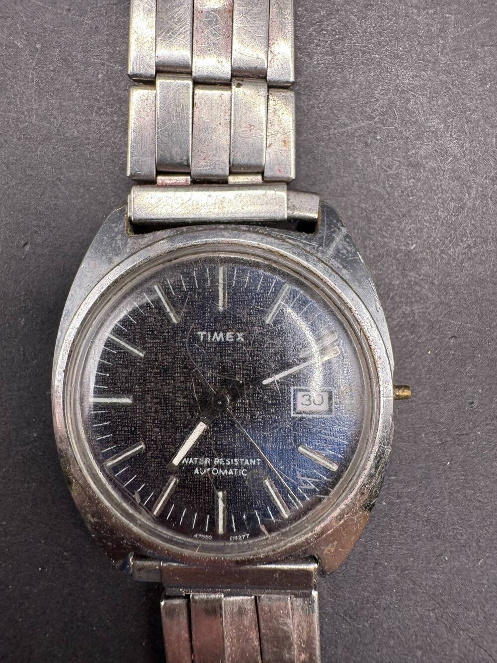 Vintage Timex Automatic Wristwatch Silver Tone Steel Bracelet Date Function
